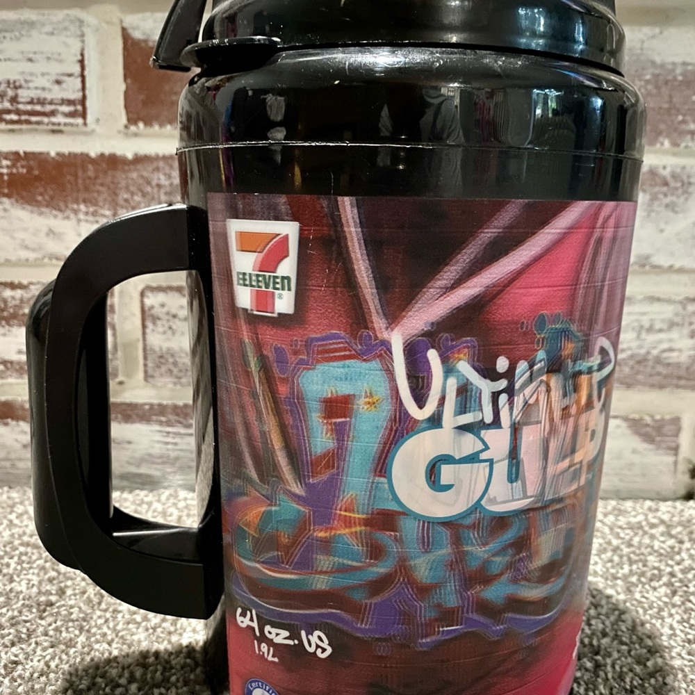 7-Eleven Ultimate Gulp 64oz Thermo-Serv Insulated Black Mug W/ Graffiti Hologram